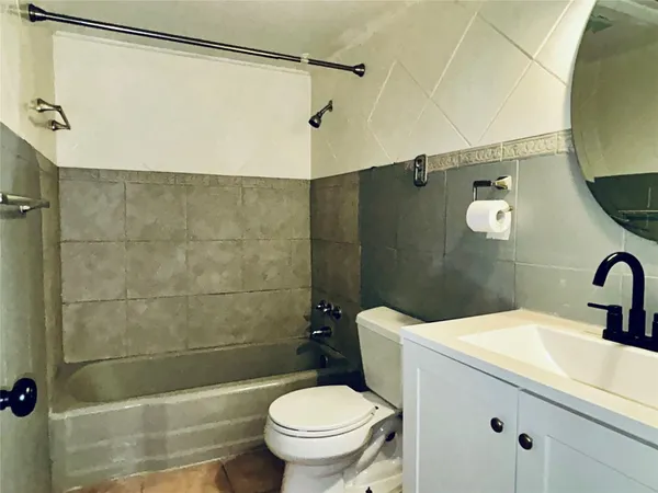 $1,350 | 7825 Rue St Cyr Street, Unit 53, Houston, TX 77074