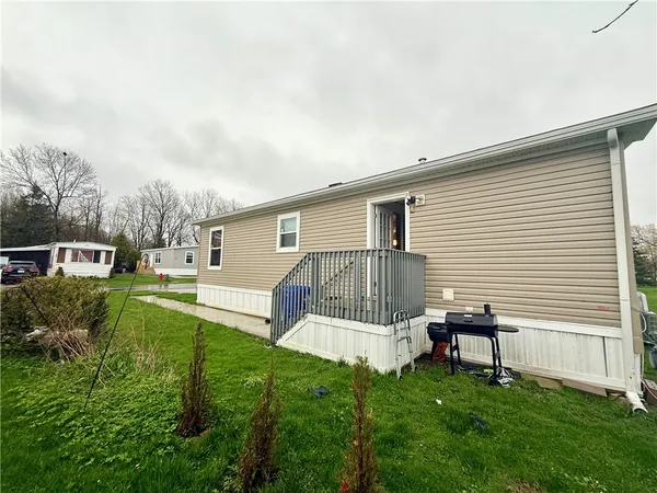 $75,000 | 109 East Canyon Drive, Hamburg, NY 14075