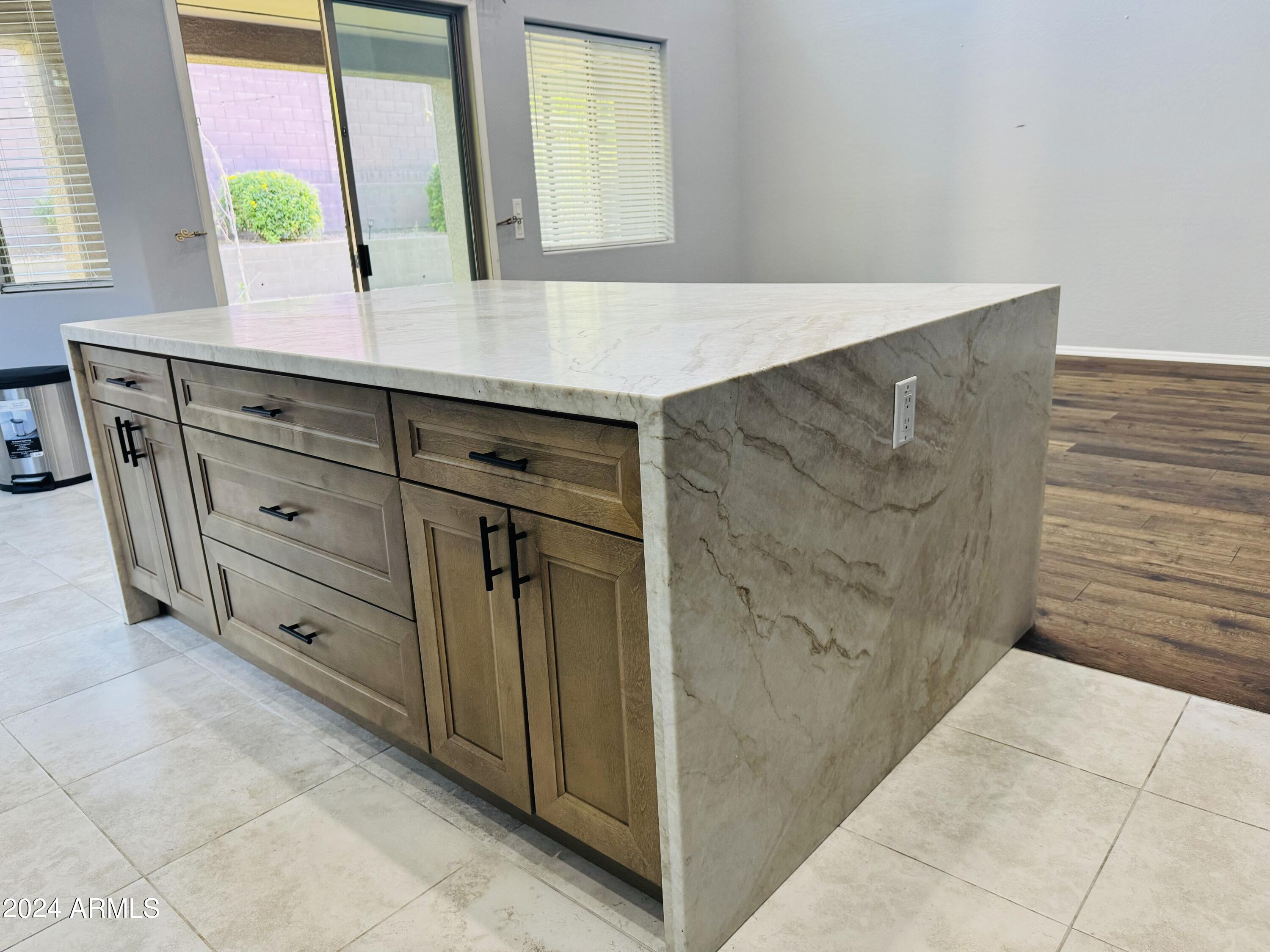 2424 West Eagle Feather Road Phoenix, AZ 85085 - Photo 11 of 37 IMG_E2079