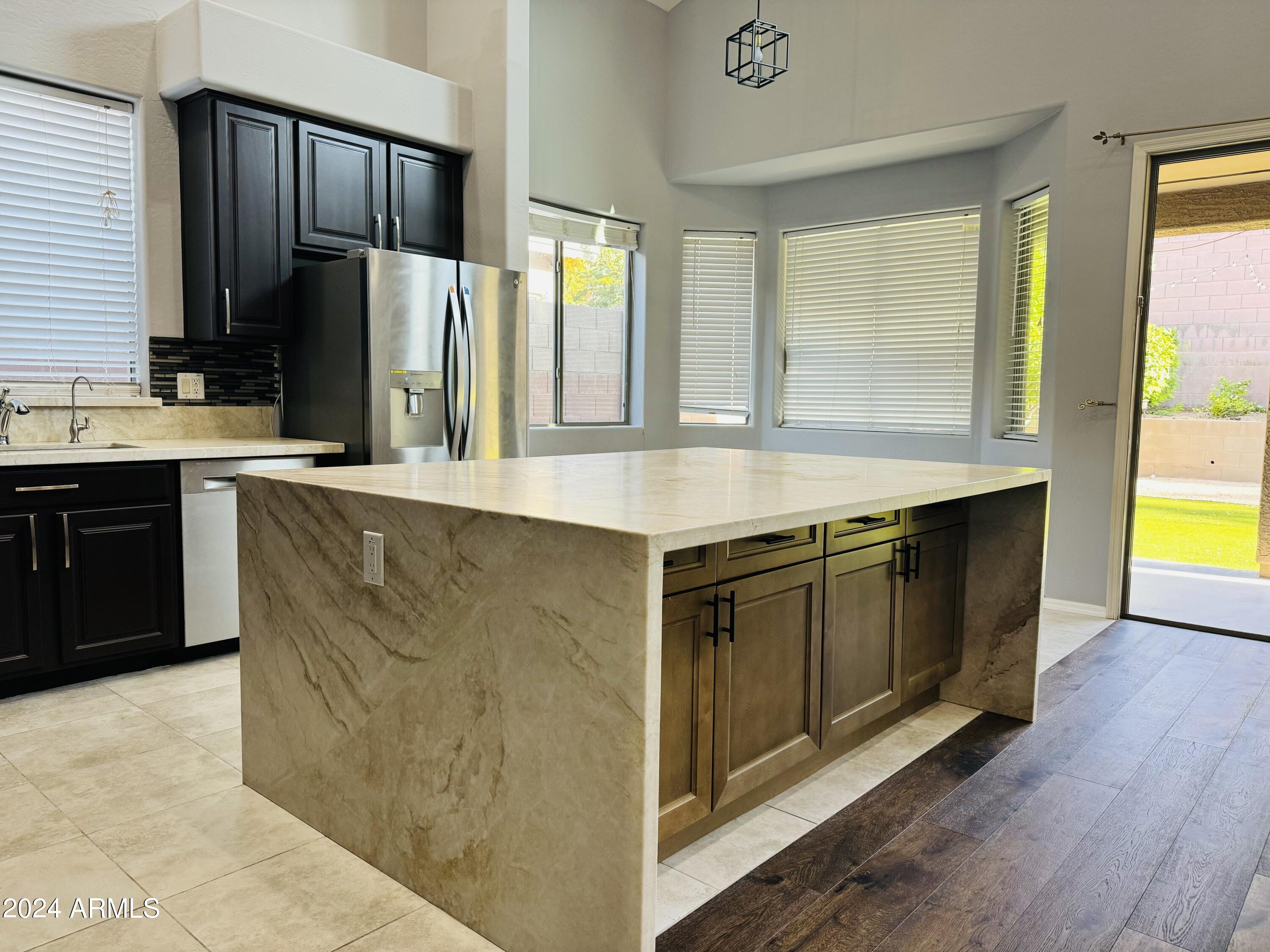 2424 West Eagle Feather Road Phoenix, AZ 85085 - Photo 12 of 37 IMG_E2072
