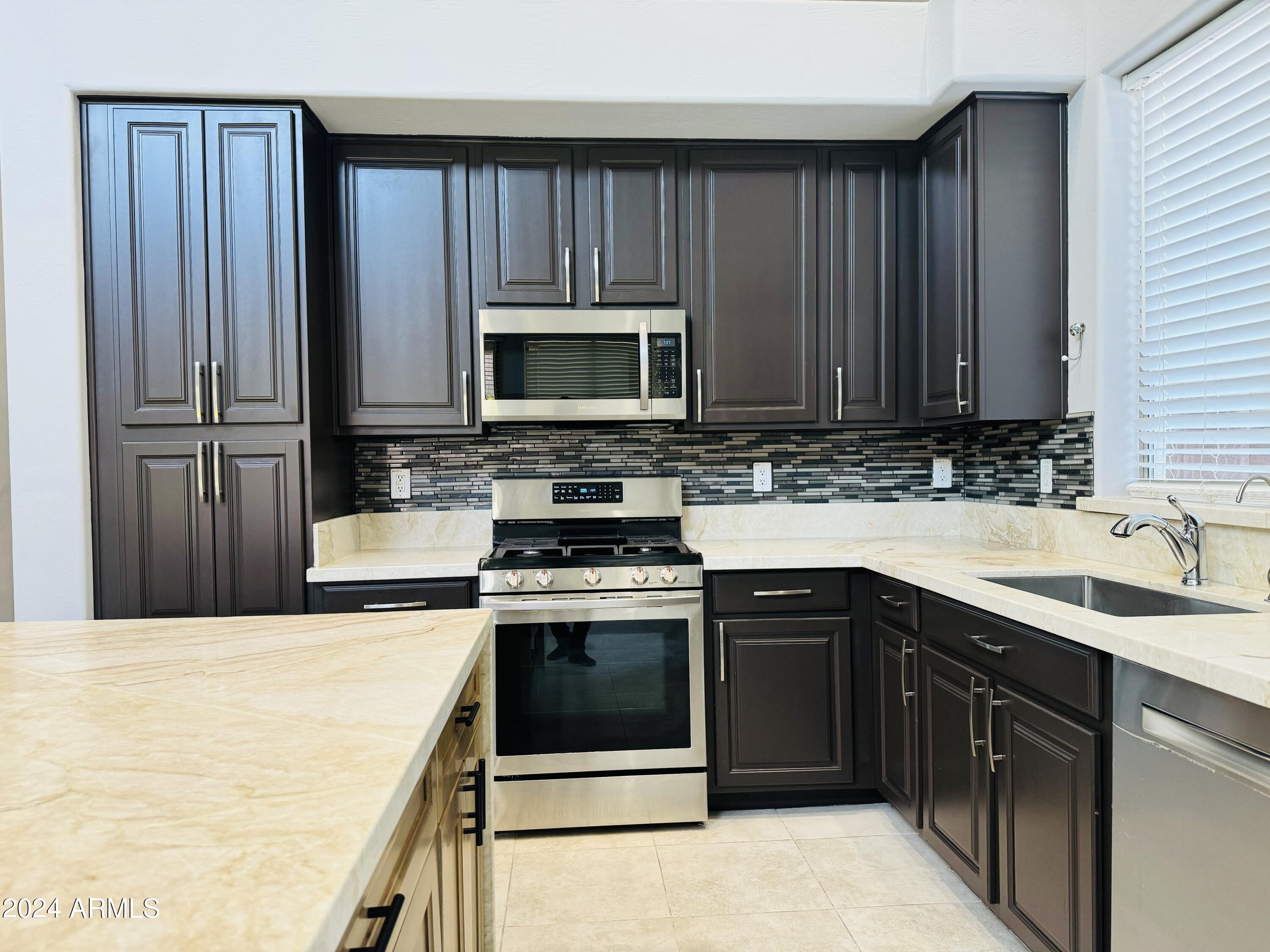 2424 West Eagle Feather Road Phoenix, AZ 85085 - Photo 13 of 37 IMG_E2075