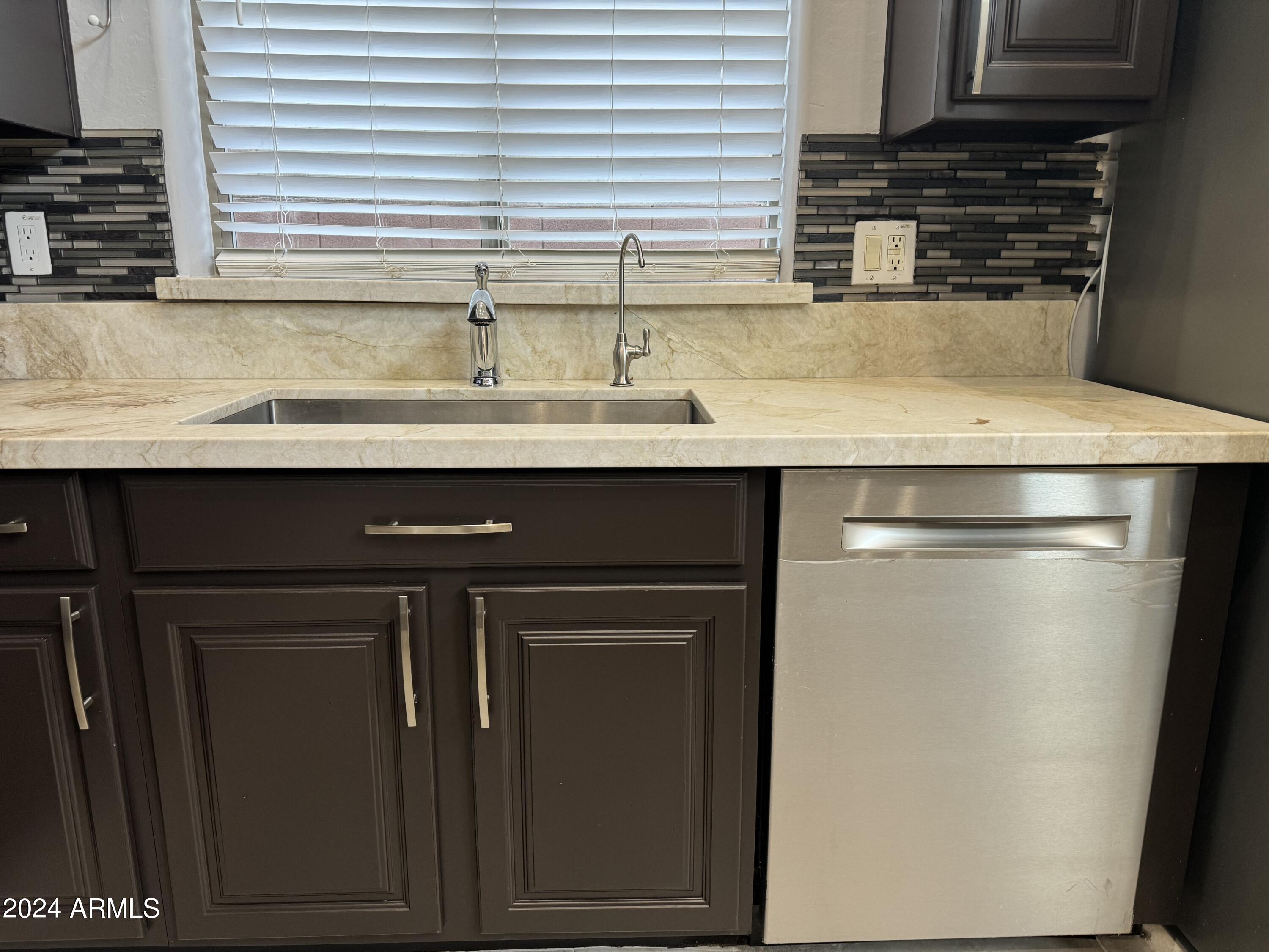 2424 West Eagle Feather Road Phoenix, AZ 85085 - Photo 15 of 37 IMG_2081