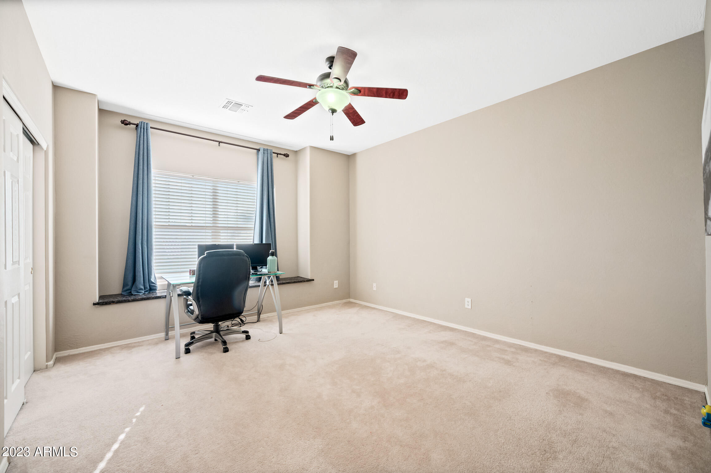 2424 West Eagle Feather Road Phoenix, AZ 85085 - Photo 30 of 37 ocupix-2424WEFR-44