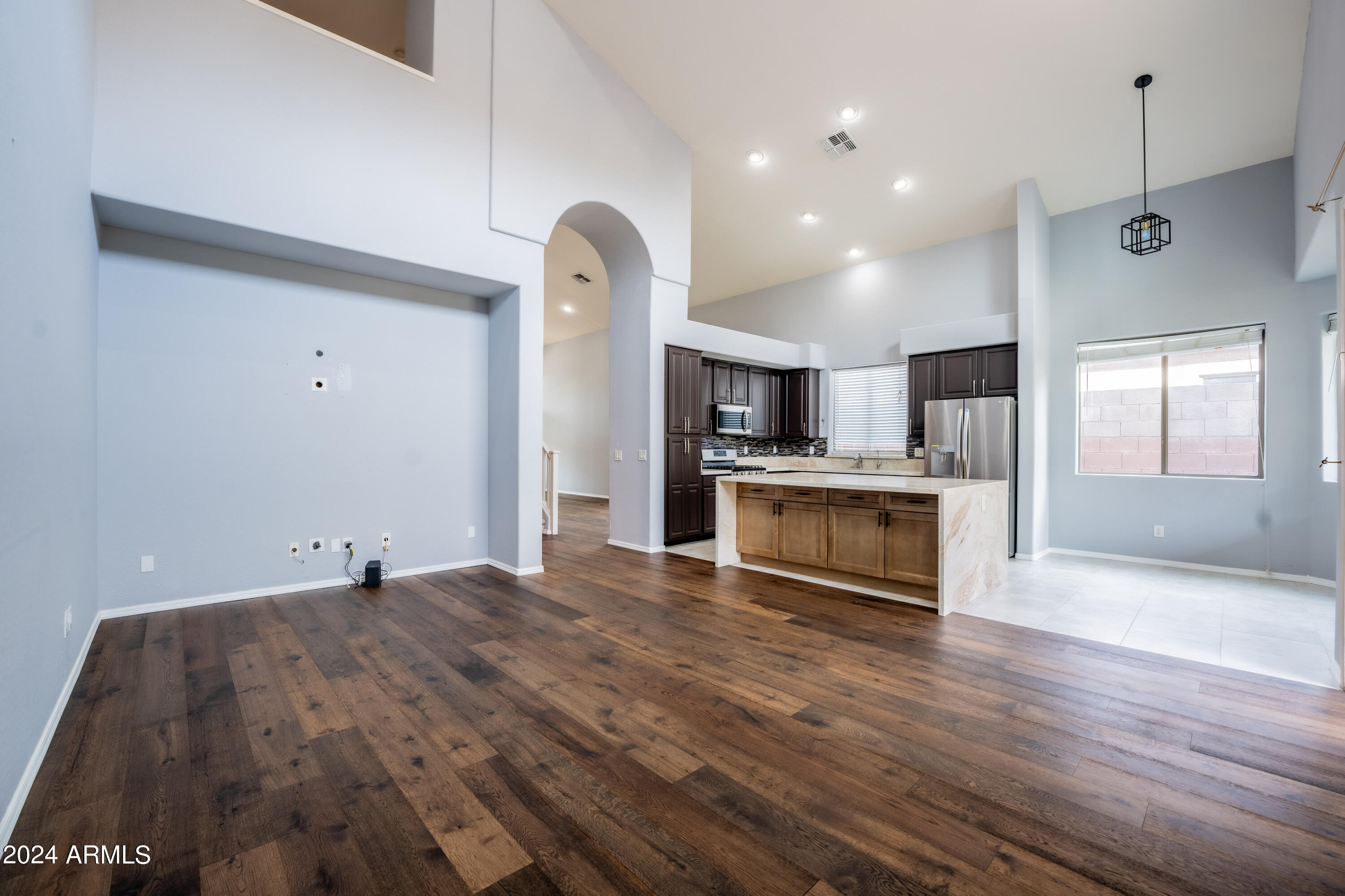 2424 West Eagle Feather Road Phoenix, AZ 85085 - Photo 9 of 37 2424 W Feather Rd-7