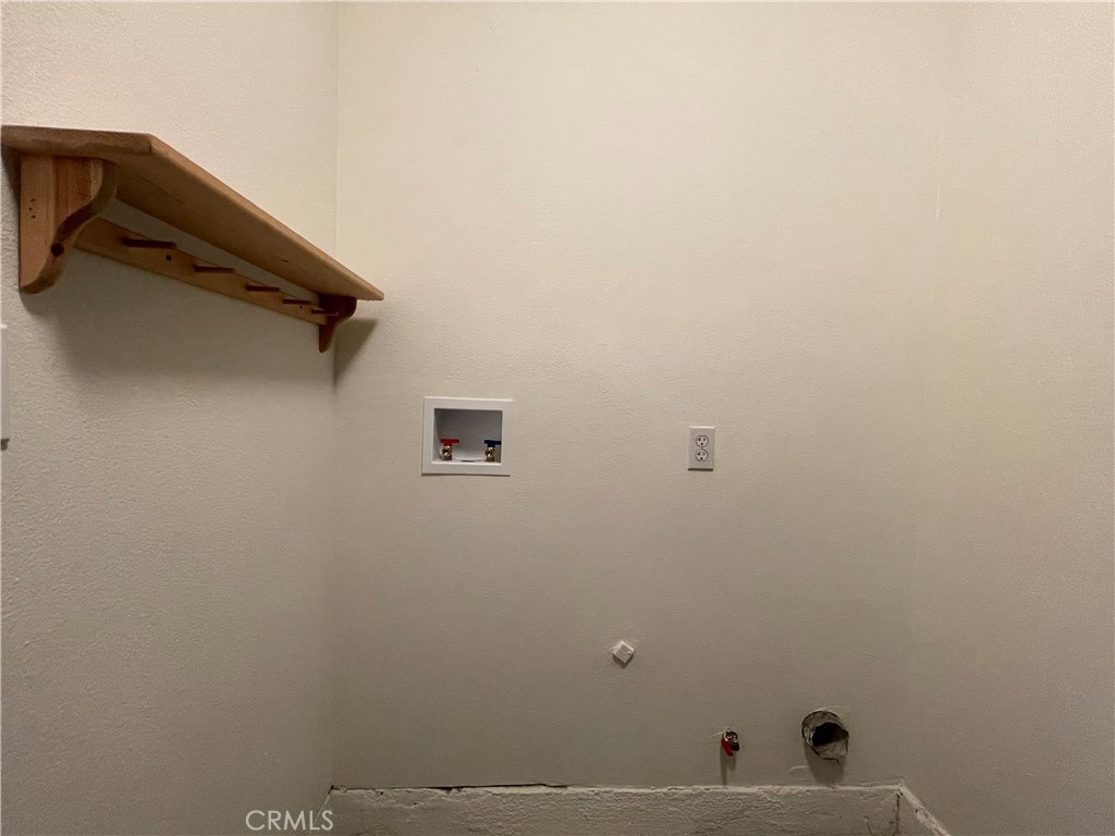 20 Arborside Irvine, CA 92603 - Photo 32 of 36 a view of small space