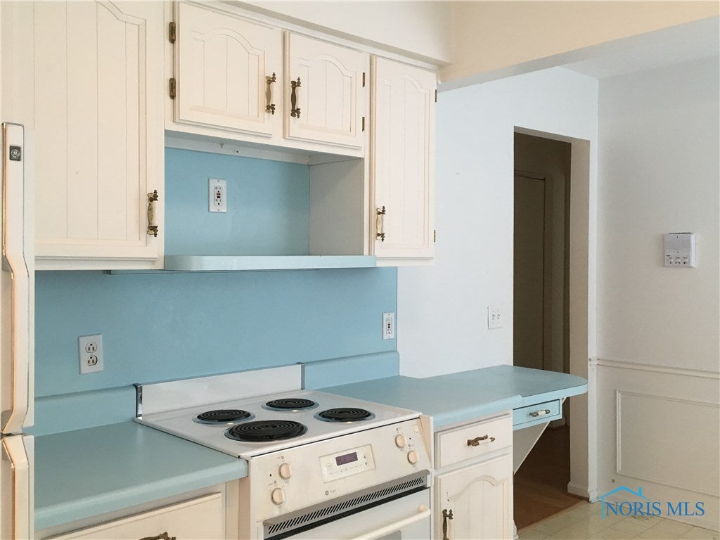 2233 Rockspring Road, Unit 3B Toledo, OH 43614 - Photo 11 of 20 Gallery Image 11