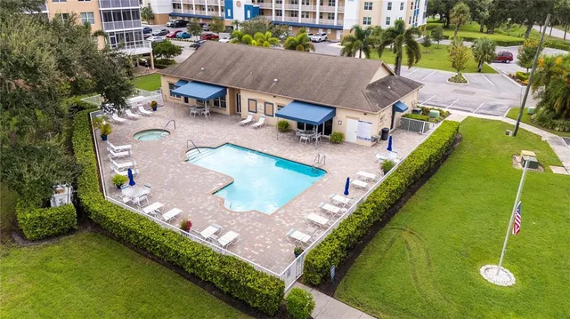 $265,000 | 960 Starkey Road, Unit 5202, Largo, FL 33771