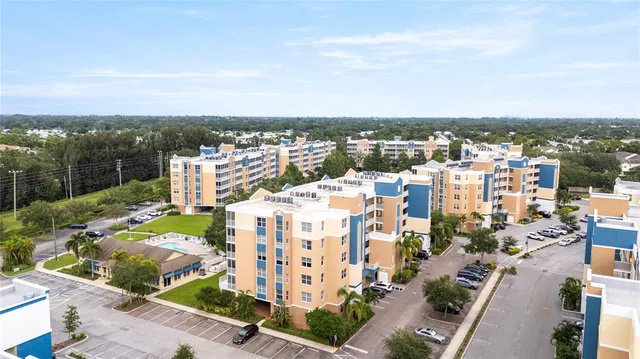 $265,000 | 960 Starkey Road, Unit 5202, Largo, FL 33771