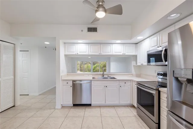 $265,000 | 960 Starkey Road, Unit 5202, Largo, FL 33771