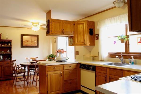 219 Barton Road Greenfield, MA 01301 - Photo 5 of 30 Gallery Image 5