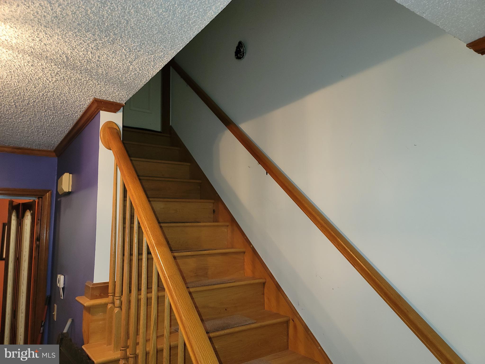 8015 Libertytown Road Berlin, MD 21811 - Photo 10 of 51 Stairway