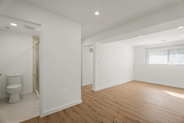 $399,900 | 220 North Ashbury Avenue, Bolingbrook, IL 60440