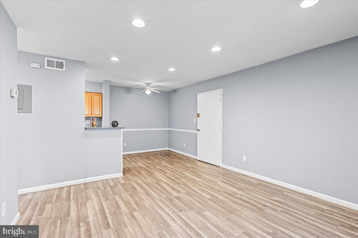 5905 Kingsford Road, Unit 384 Springfield, VA 22152 - Photo 6 of 18 Gallery Image 6