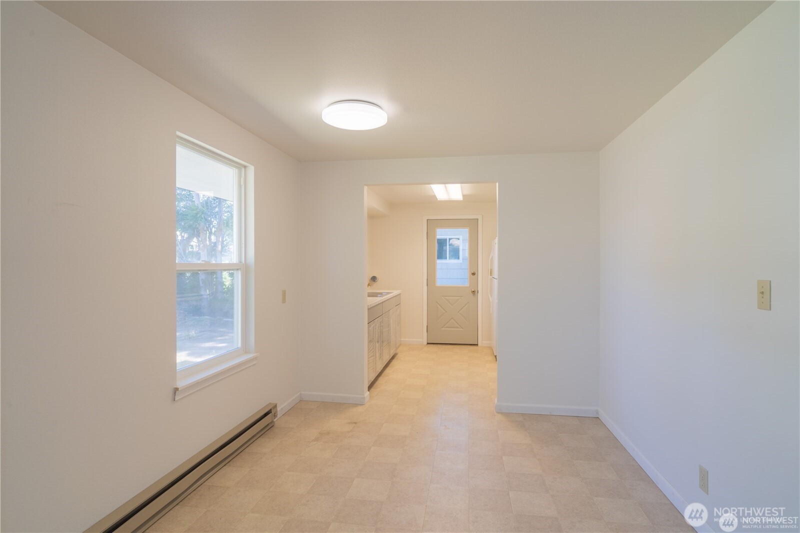 519 North Clark Road Moses Lake, WA 98837 - Photo 11 of 35