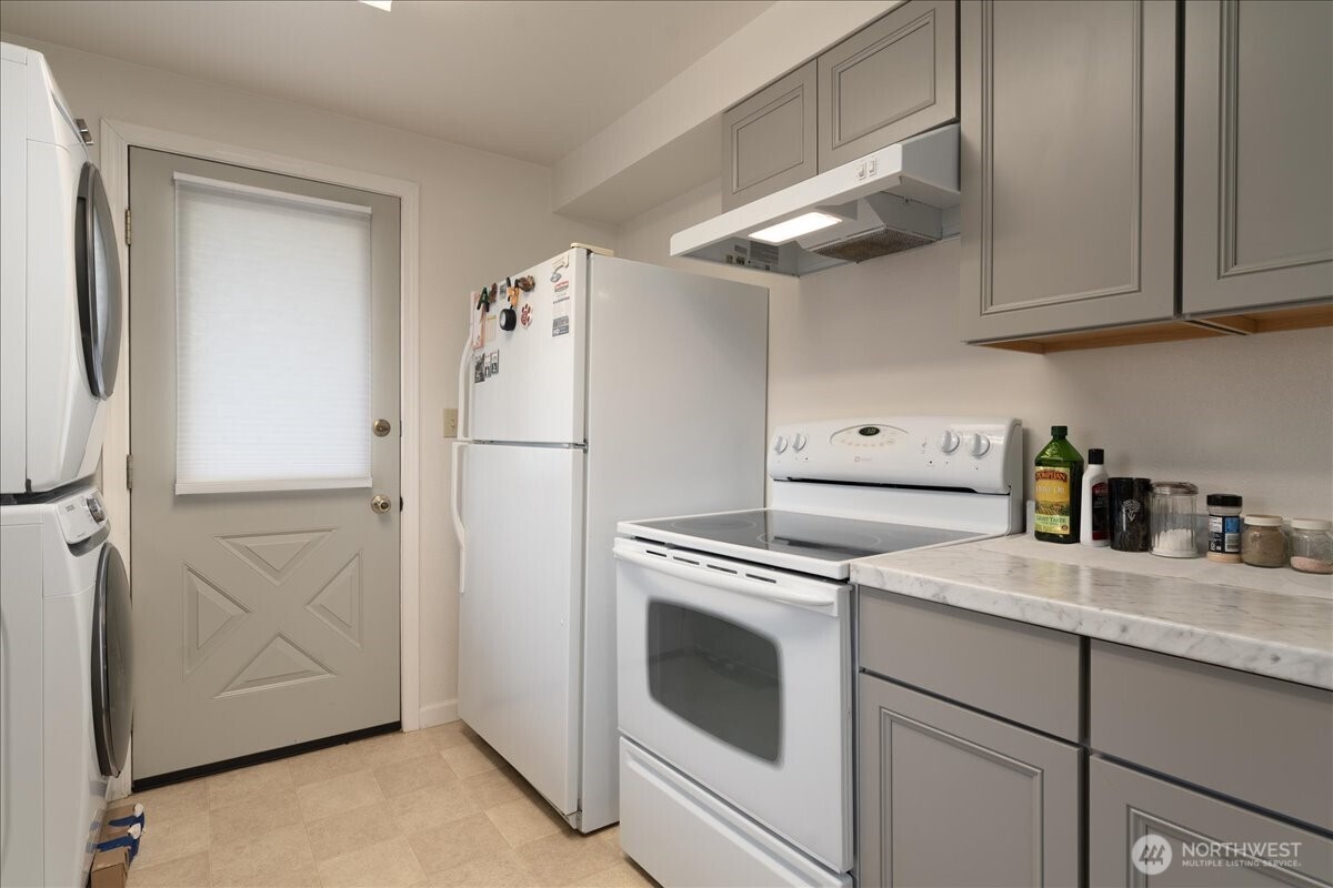 519 North Clark Road Moses Lake, WA 98837 - Photo 8 of 35