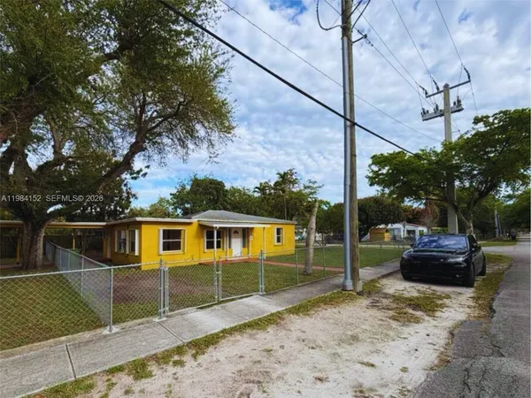 $3,200 | 14215 Northeast 9th Avenue, Unit 14215, North Miami, FL 33161