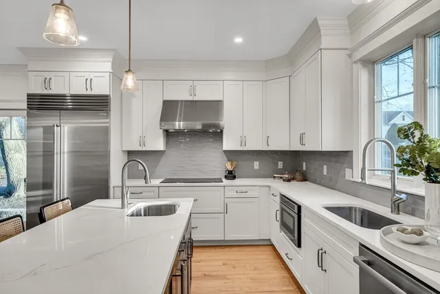 $2,849,000 | 19 Deering Avenue, Lexington, MA 02421