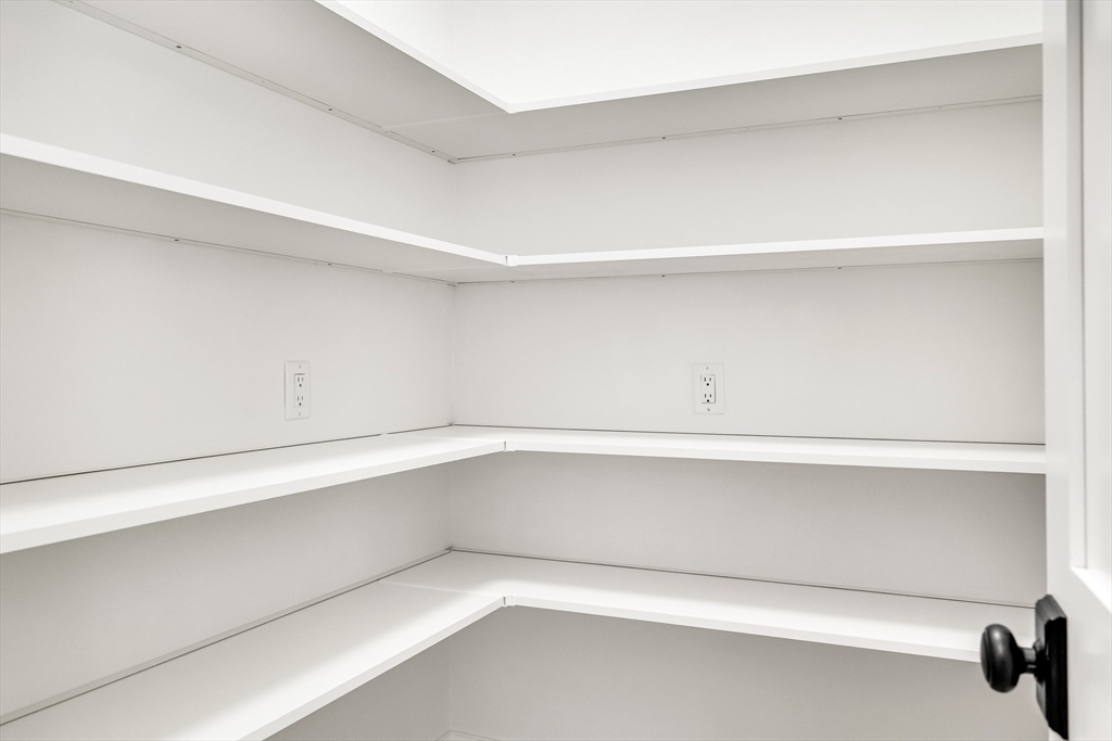 19 Deering Avenue Lexington, MA 02421 - Photo 8 of 42