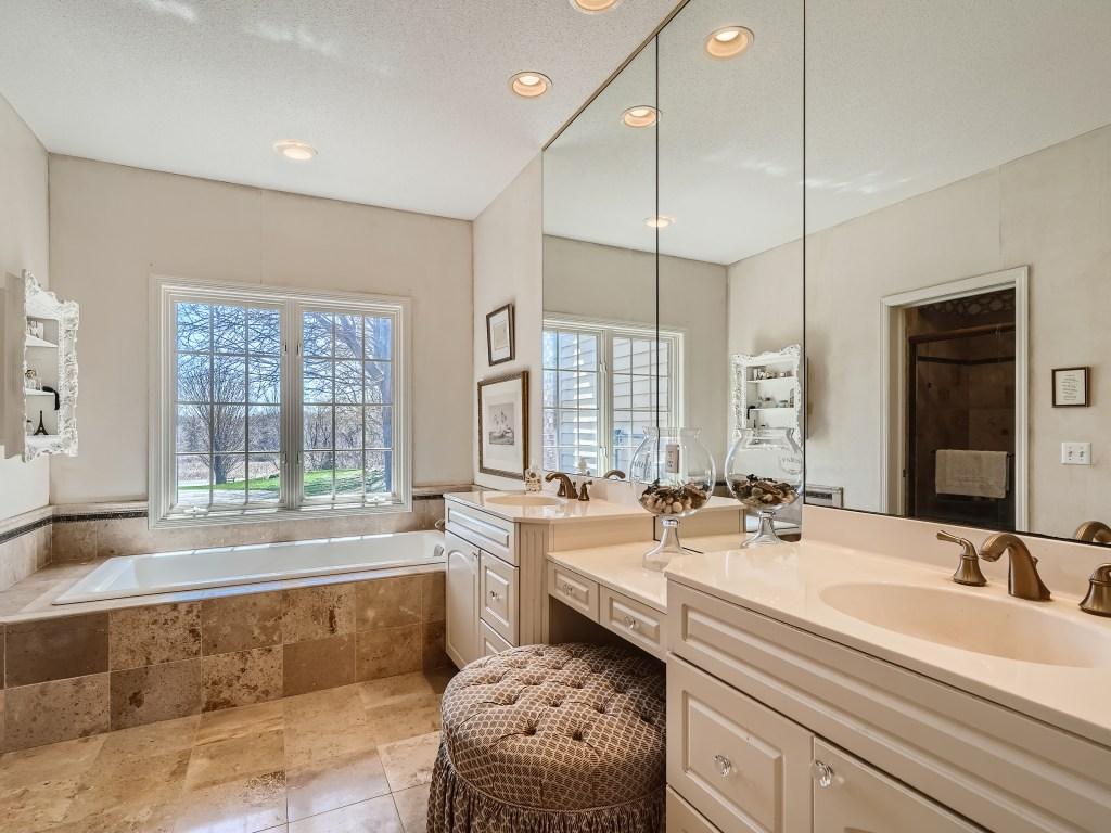 1392 Medina Road Medina, MN 55356 - Photo 15 of 38 Gallery Image 15