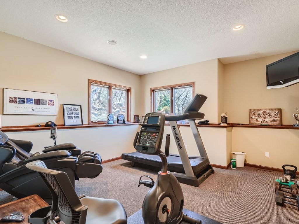 1392 Medina Road Medina, MN 55356 - Photo 26 of 38 Gallery Image 26