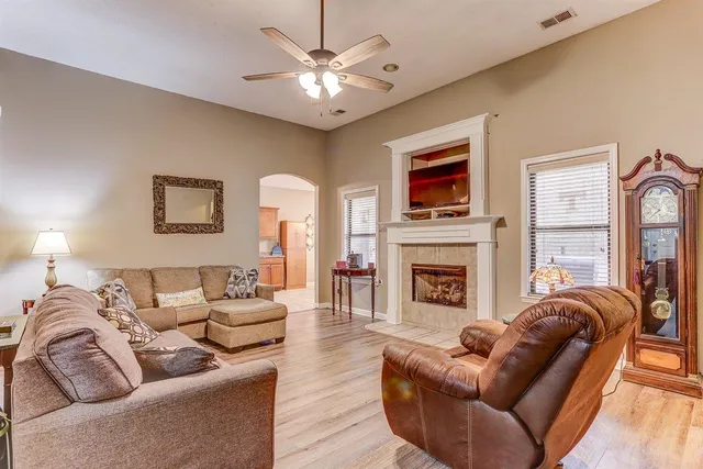 $269,900 | 275 Mossy Springs Drive, Oakland, TN 38060