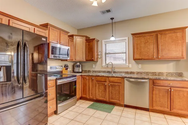 $269,900 | 275 Mossy Springs Drive, Oakland, TN 38060