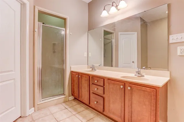 $269,900 | 275 Mossy Springs Drive, Oakland, TN 38060