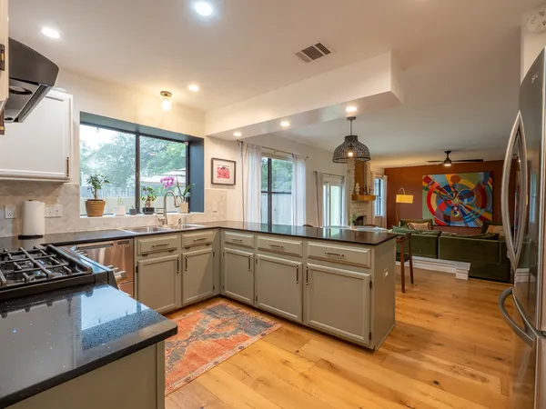 $4,500 | 5727 Abilene Trail, Austin, TX 78749