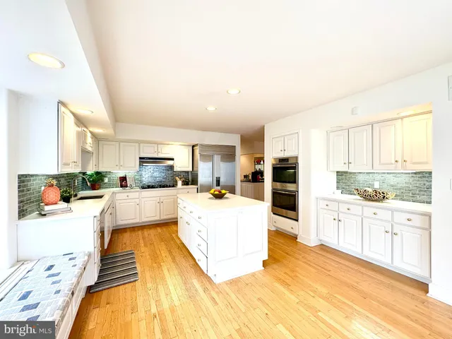 $1,950,000 | 239-301 Old Gulph Road, Wynnewood, PA 19096