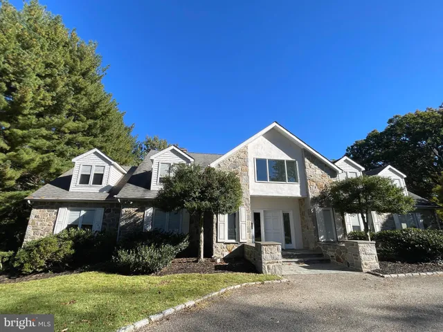 $1,950,000 | 239-301 Old Gulph Road, Wynnewood, PA 19096