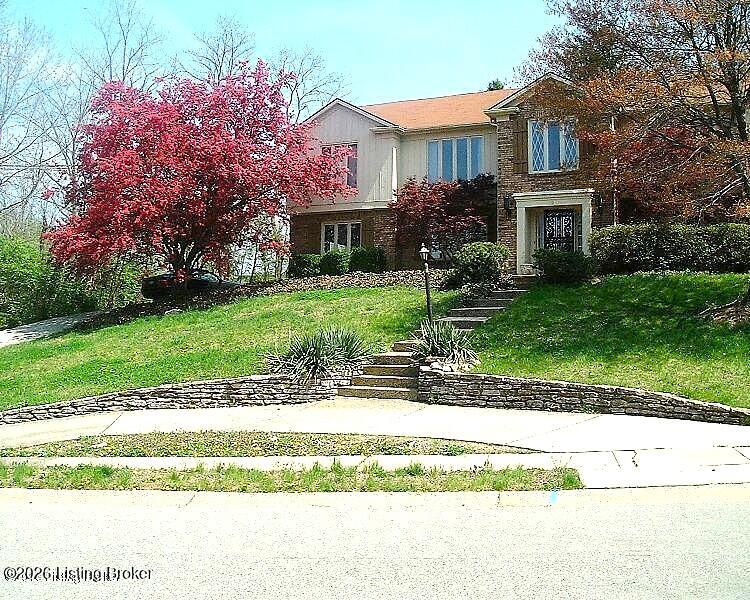 2311 Fallsview Road Louisville, KY 40207 - Photo 1 of 17 20170102025211164018000000-o