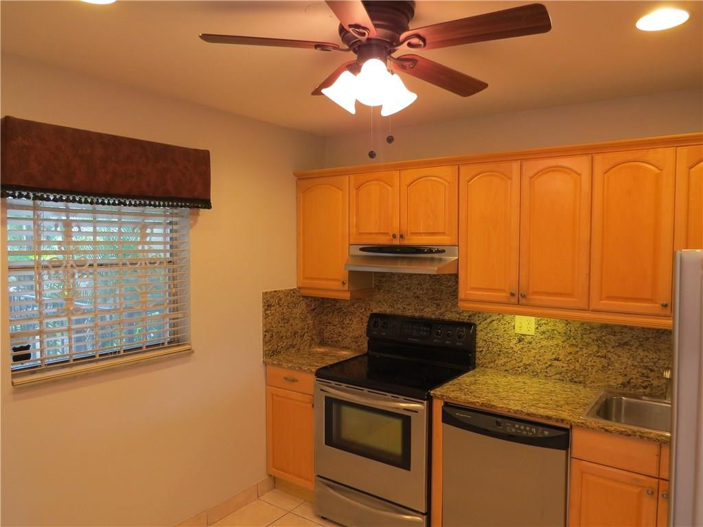 8951 North New River Canal Road, Unit 2D Plantation, FL 33324 - Photo 15 of 35 Photo 15