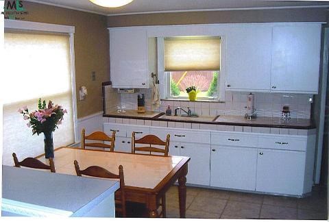 33270 Edgegrove Road Fraser, MI 48026 - Photo 5 of 7 567510-4.JPG