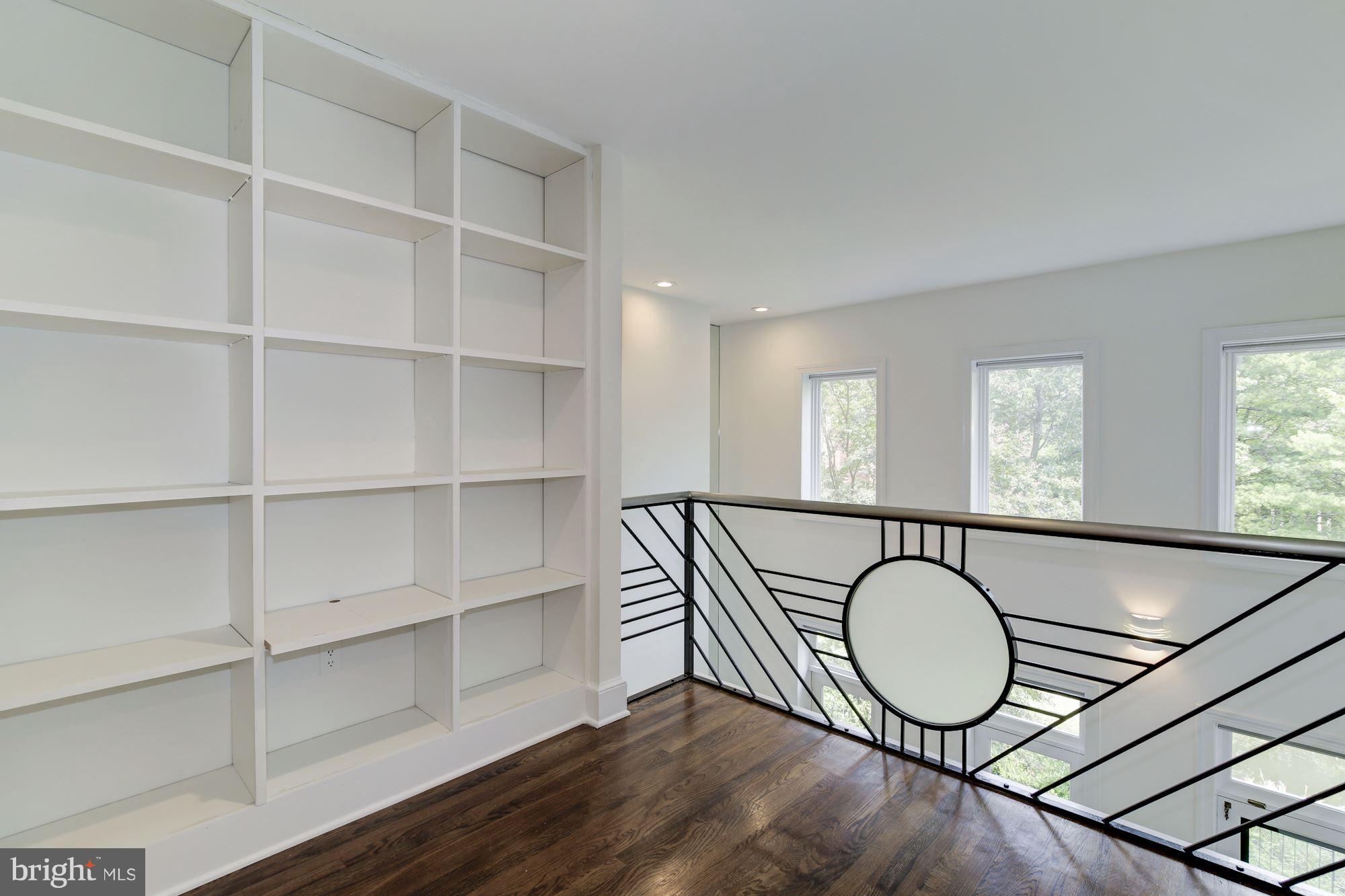 3917 Georgetown Court Northwest Washington, DC 20007 - Photo 14 of 30 Interior (General)
