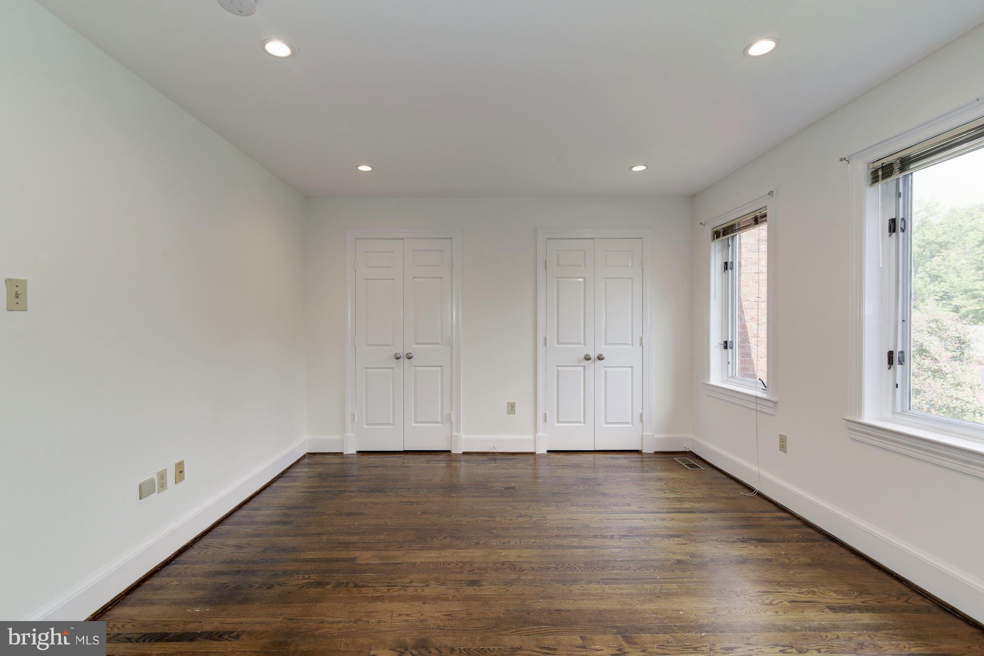 3917 Georgetown Court Northwest Washington, DC 20007 - Photo 20 of 30 Bedroom