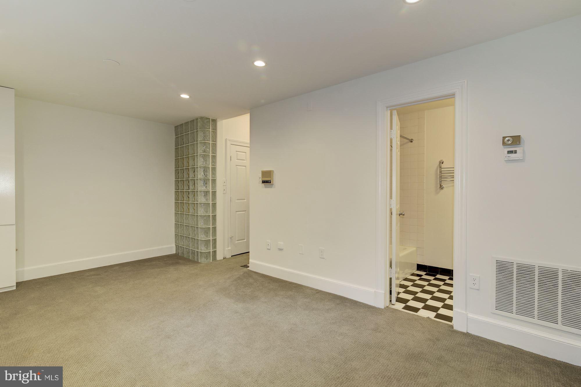 3917 Georgetown Court Northwest Washington, DC 20007 - Photo 23 of 30 Interior (General)