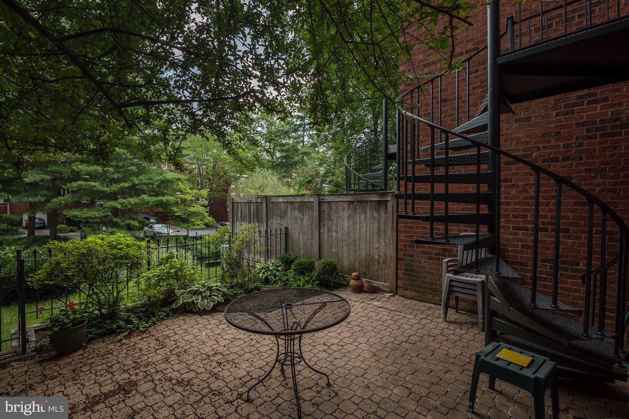 3917 Georgetown Court Northwest Washington, DC 20007 - Photo 24 of 30 Exterior (Rear)