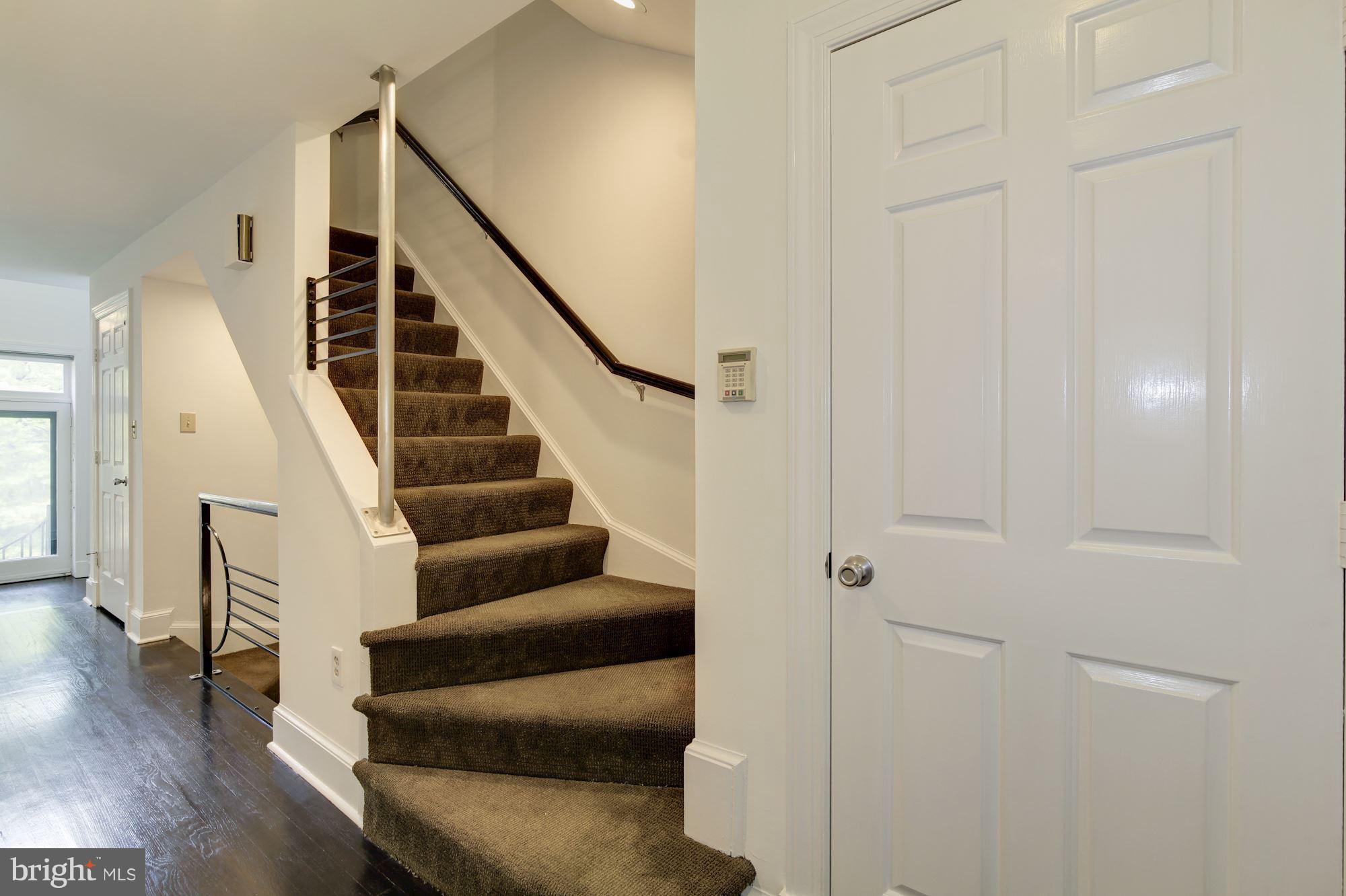 3917 Georgetown Court Northwest Washington, DC 20007 - Photo 6 of 30 Interior (General)