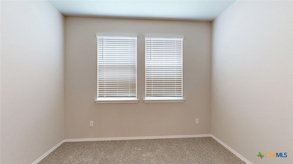 1111 Stone Vly Road Temple, TX 76502 - Photo 15 of 21 an empty room with a window
