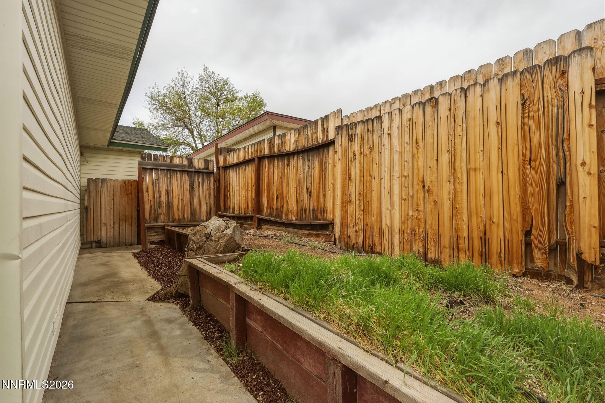 3260 Heights Drive Reno, NV 89503 - Photo 37 of 40 a view of a backyard with tub and stairs