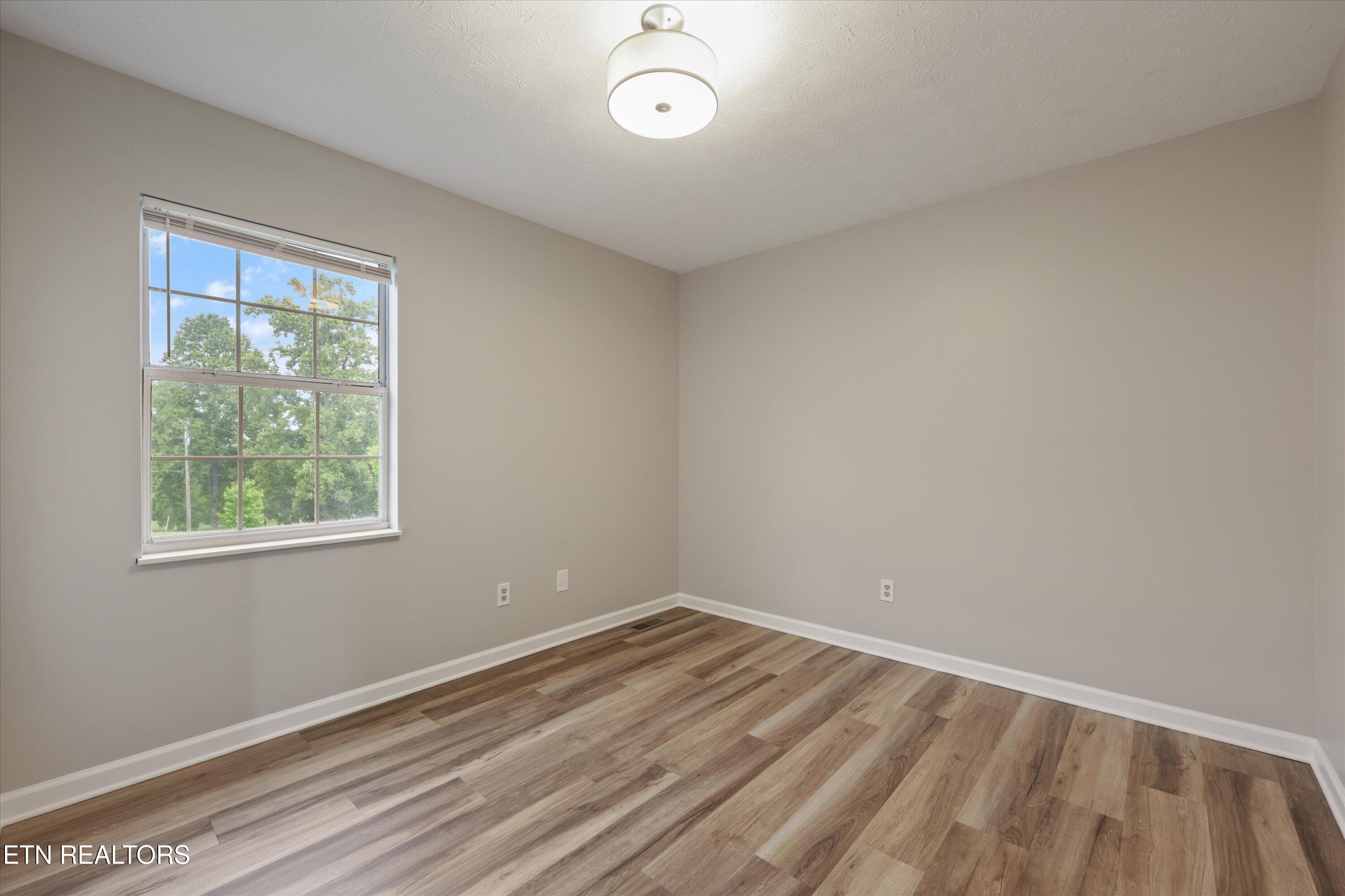 8002 Hill Road Knoxville, TN 37938 - Photo 22 of 38 Bedroom 2