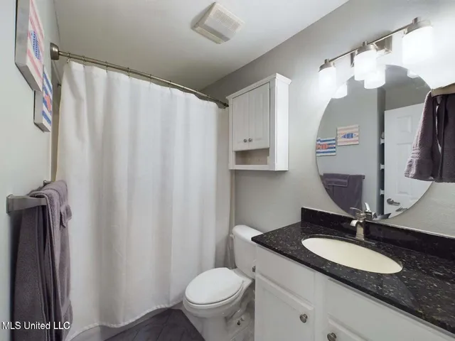 $209,000 | 2421 Beachview Drive, Unit B1, Ocean Springs, MS 39564