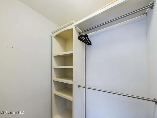 $209,000 | 2421 Beachview Drive, Unit B1, Ocean Springs, MS 39564