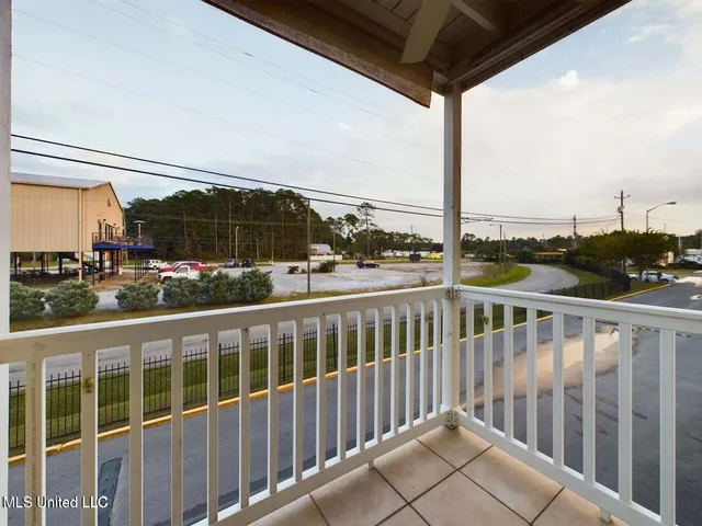 $209,000 | 2421 Beachview Drive, Unit B1, Ocean Springs, MS 39564