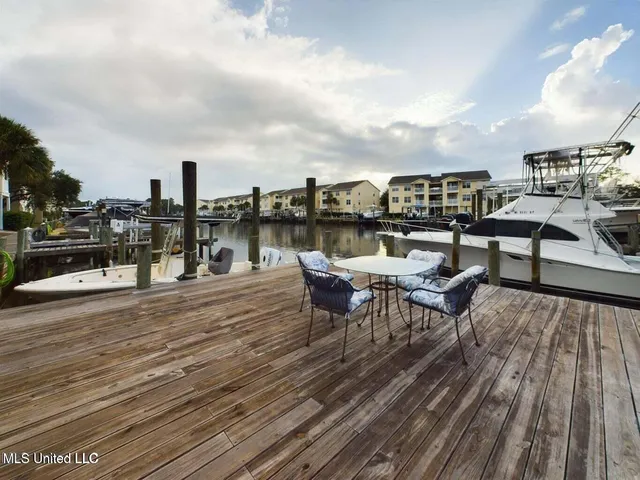 $209,000 | 2421 Beachview Drive, Unit B1, Ocean Springs, MS 39564