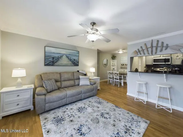 $209,000 | 2421 Beachview Drive, Unit B1, Ocean Springs, MS 39564