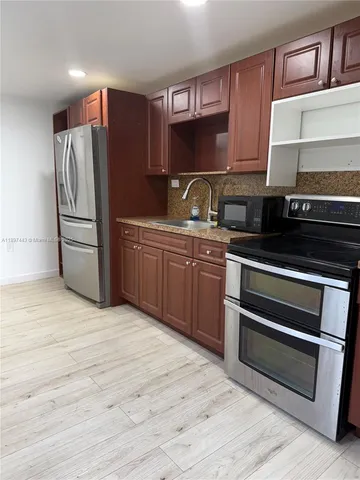 $2,000 | 8101 Southwest 94th Court, Unit 1, Miami, FL 33173