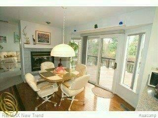 341 Ridgemont Road Oxford, MI 48370 - Photo 17 of 23 Dining Room with FP