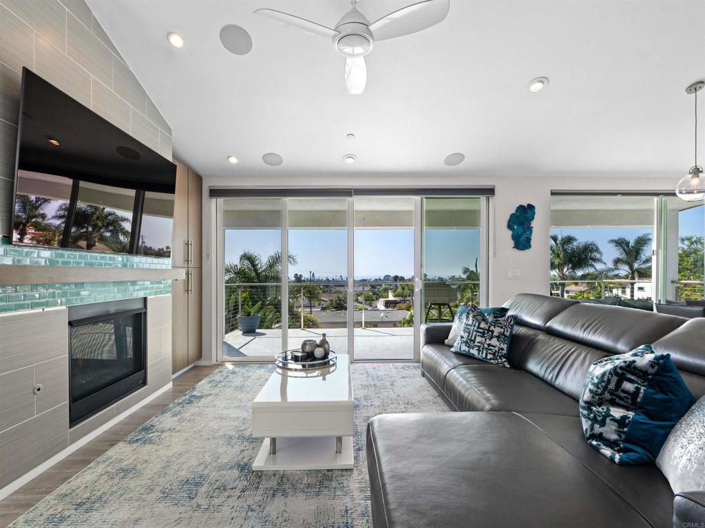 1044 Arcadia Road Encinitas, CA 92024 - Photo 14 of 54