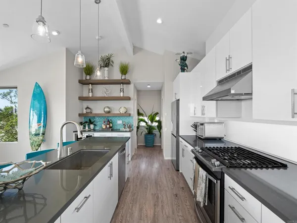 $2,749,000 | 1044 Arcadia Road, Encinitas, CA 92024